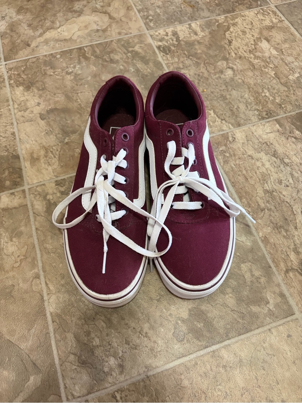 Women’s Maroon vans Skate Shoes with White Stripe